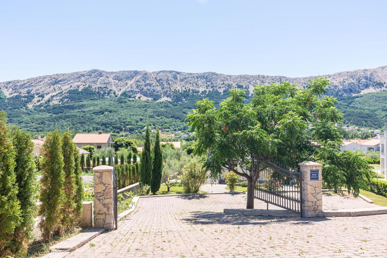 Apartments Garden Baška Exteriör bild